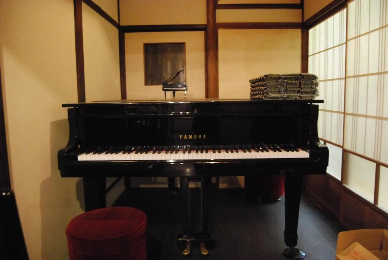 Guest house Guesthouse Omoya--全個室--囲炉裏のぬくもりと共にグループの絆を深める古民家宿でゆっくりとした時間を-6名部屋-6名部屋-8名部屋--最大20名-ペット同伴可は一室のみ- Matsuyama